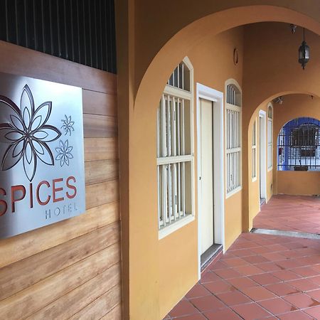 Spices Hotel George Town Extérieur photo