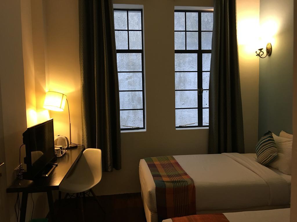 Spices Hotel George Town Extérieur photo