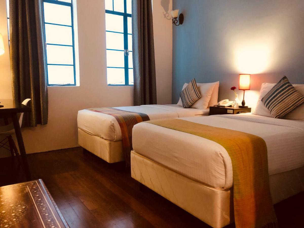 Spices Hotel George Town Extérieur photo