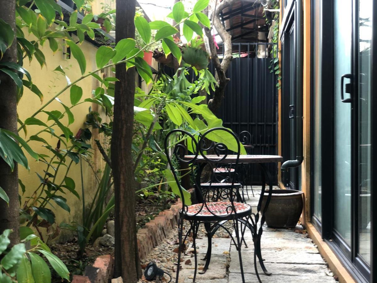 Spices Hotel George Town Extérieur photo